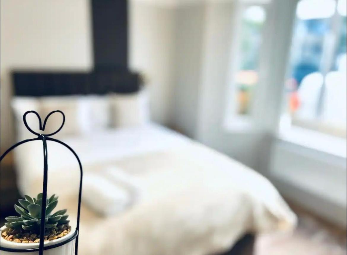 London South Charming Ensuite Look Like Hotel Designer Room Екстериор снимка